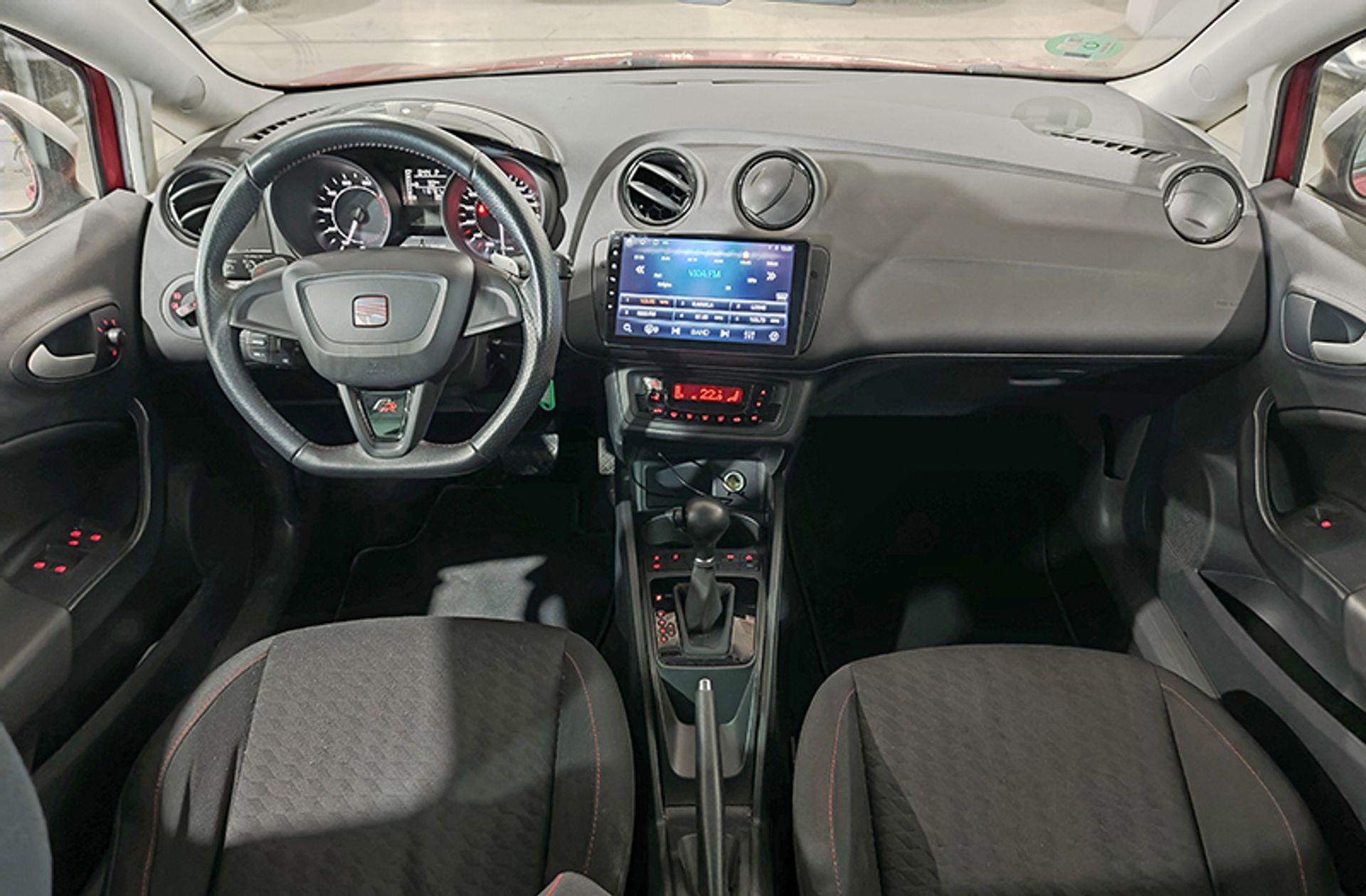 SEAT Ibiza 1.4 TSI FR DSG - foto 6