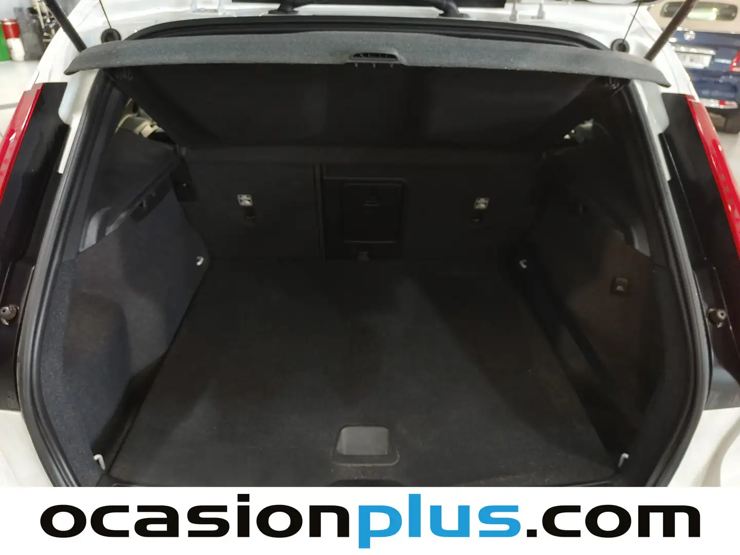 Foto Volvo XC40 Volvo XC40 T3 Momentum (163 CV)