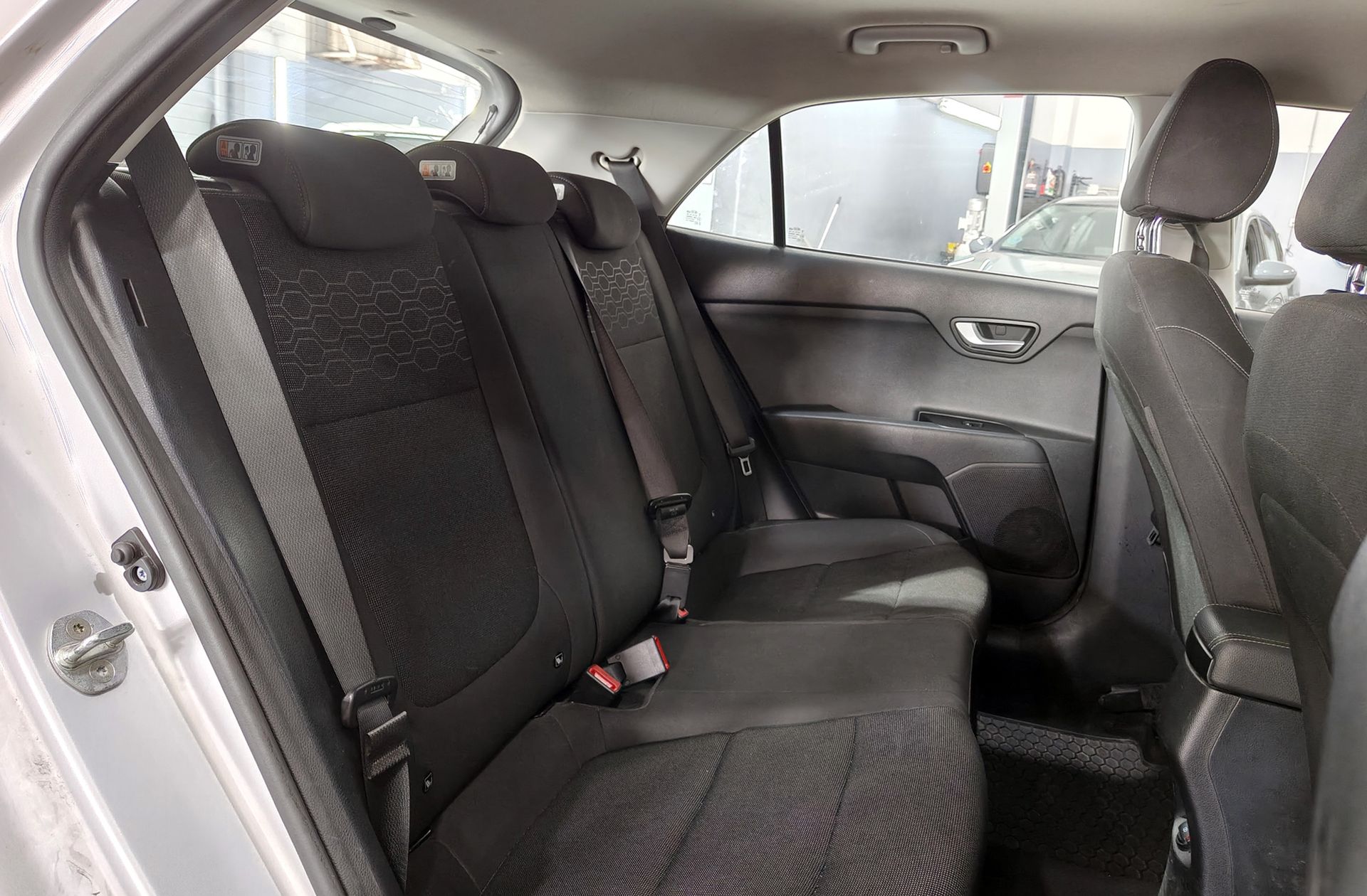 Kia Rio 1.4 Dohc Active - foto 16
