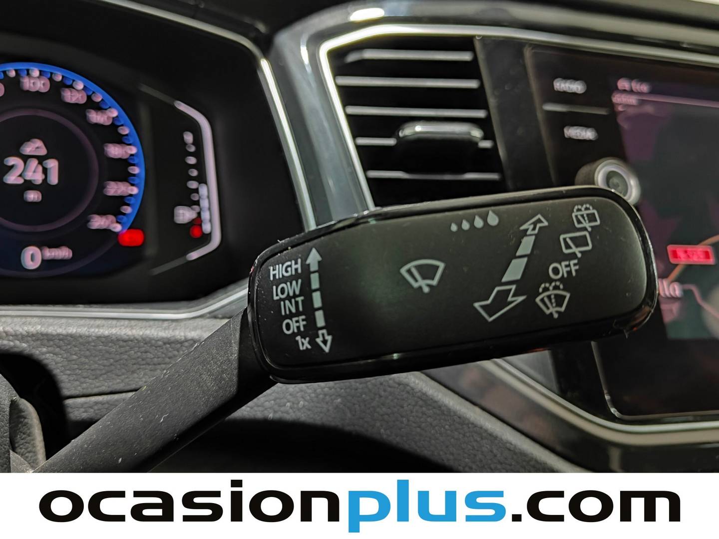 Foto Volkswagen T-Roc Volkswagen T-Roc 1.5 TSI (150 CV) DSG