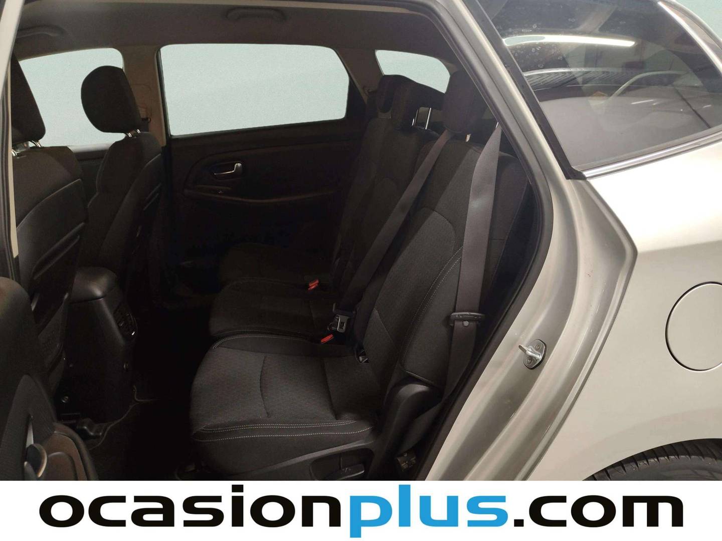 Foto asientos traseros KIA Carens KIA Carens 1.6 GDi Drive (135 CV)
