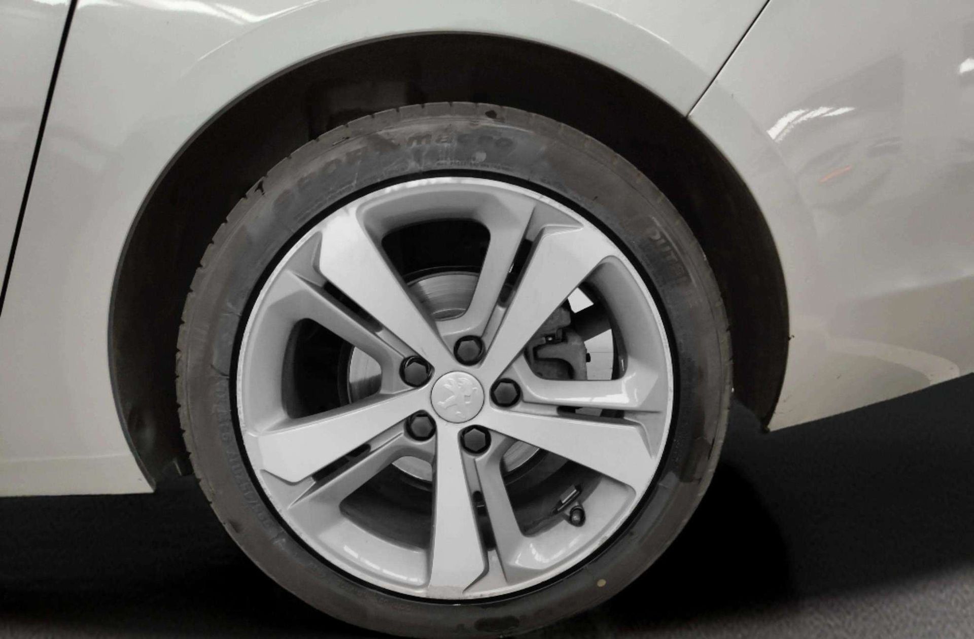 Peugeot 308 SW PureTech 130 Allure - foto 35