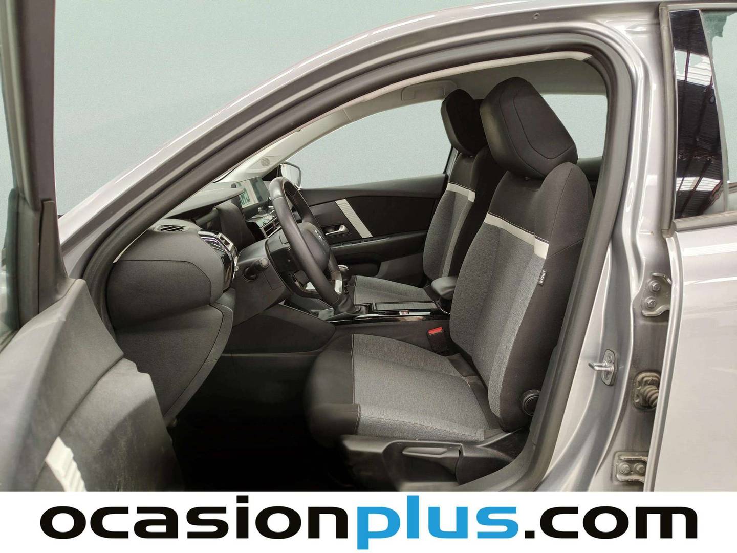 Foto asientos delanteros Citroën C4 X Citroën C4 X PureTech 100 S&S Feel (102 CV)