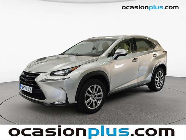 Lexus NX Executive 4WD + Navibox (197 CV) de segunda mano