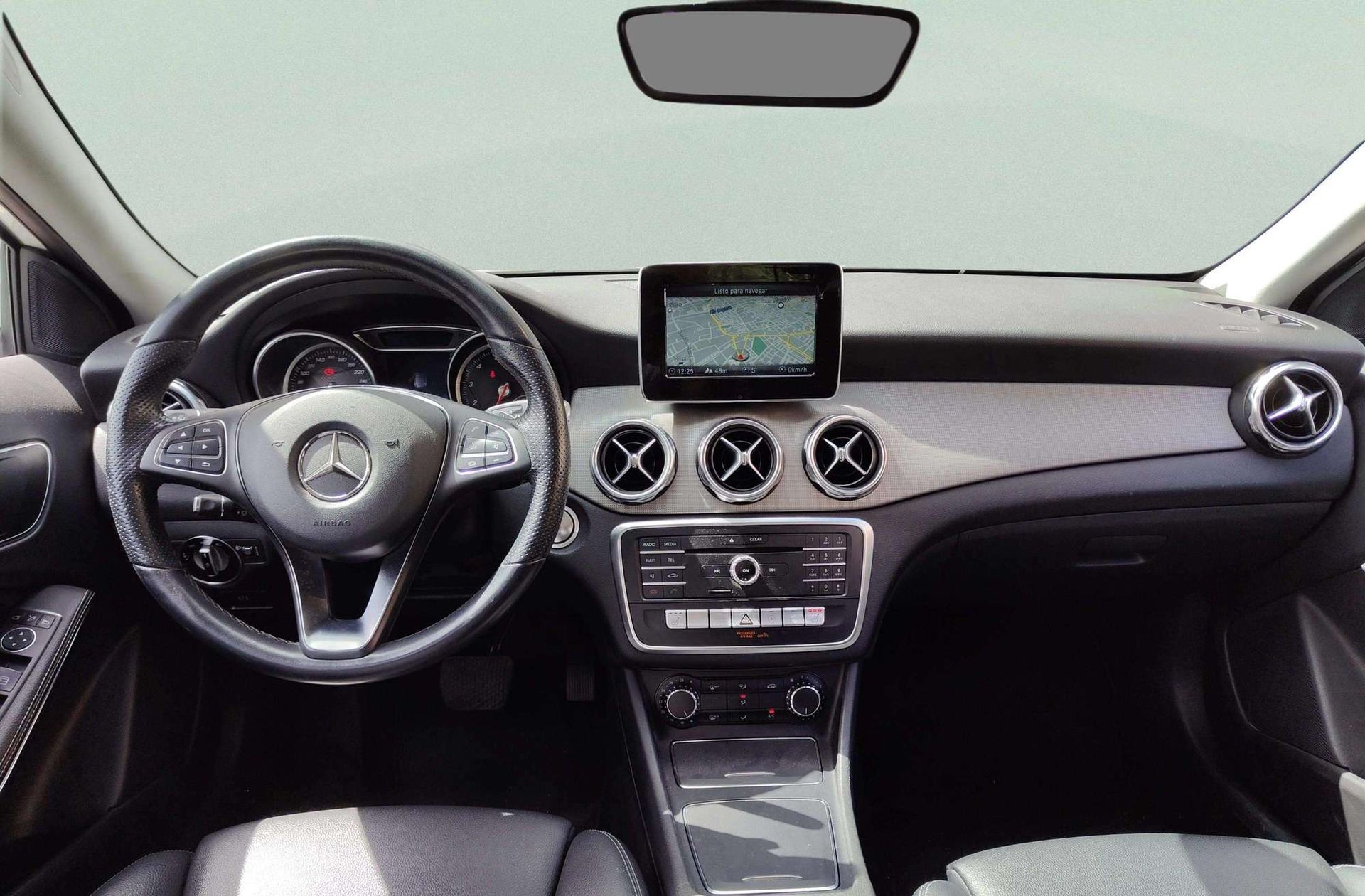 Mercedes-Benz GLA 180 - foto 6
