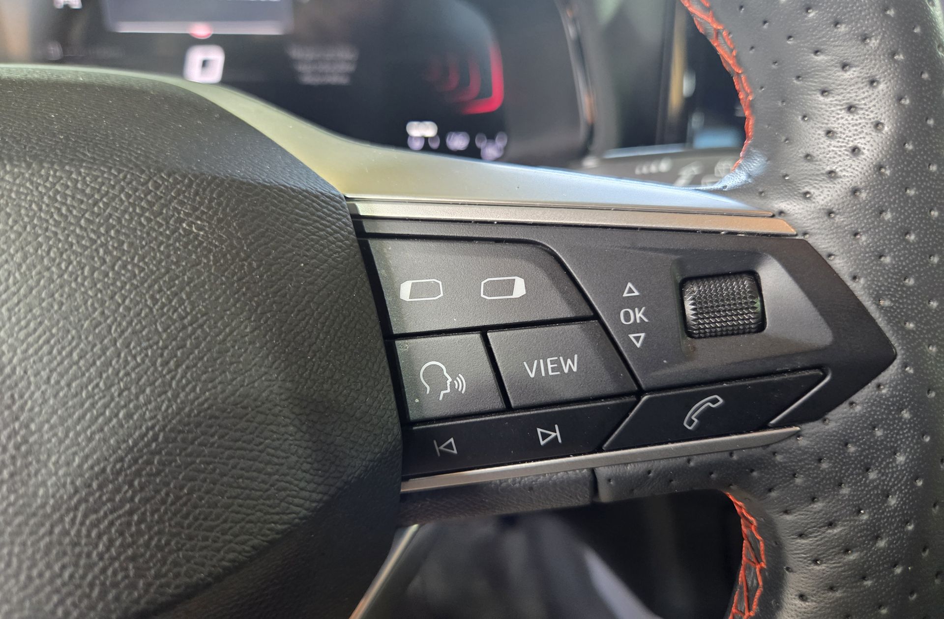 SEAT Arona 1.0 TSI FR XM - foto 25