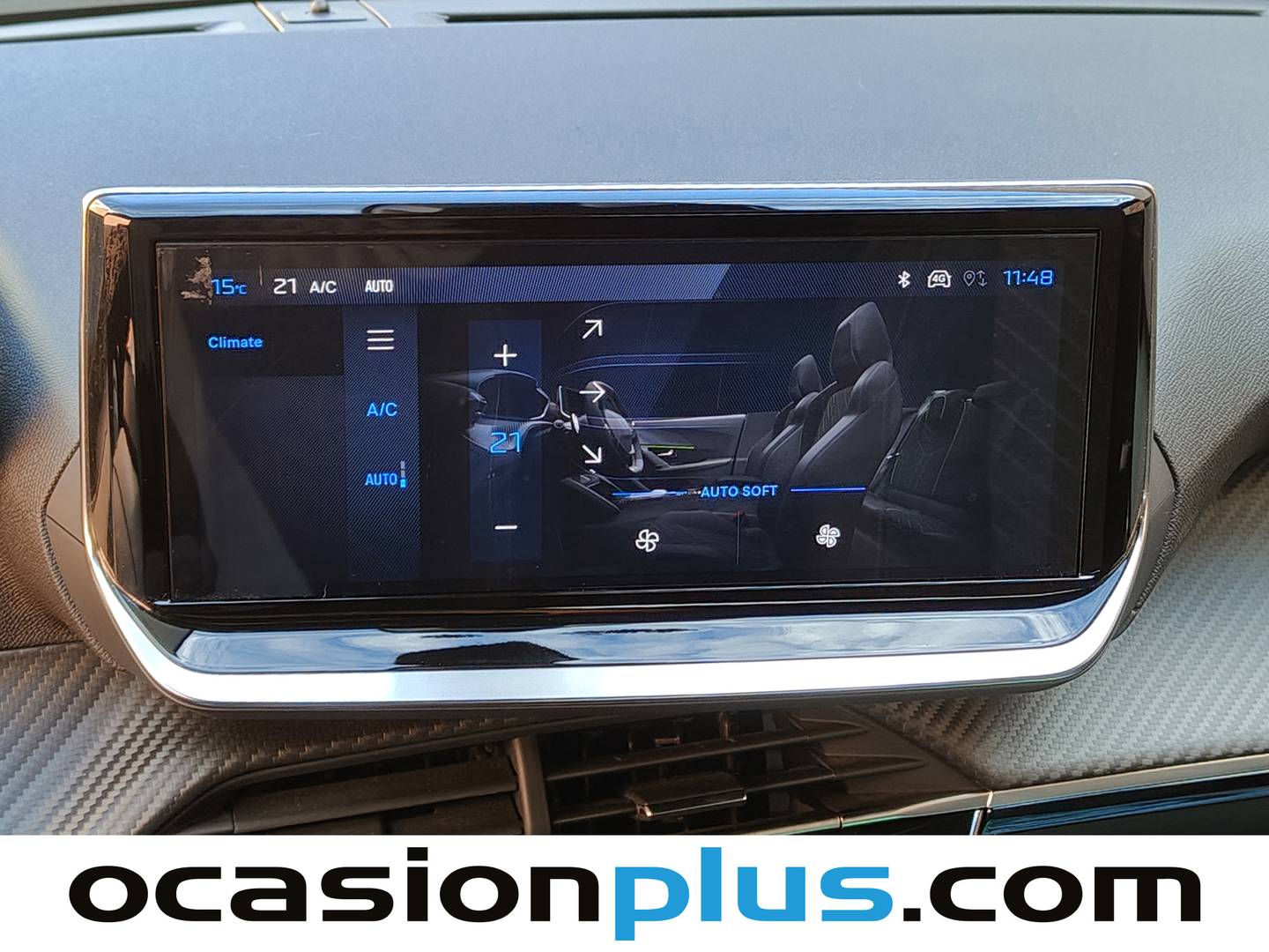 Foto Peugeot 2008 Peugeot 2008 Allure Hybrid eDCS6 (136 CV)