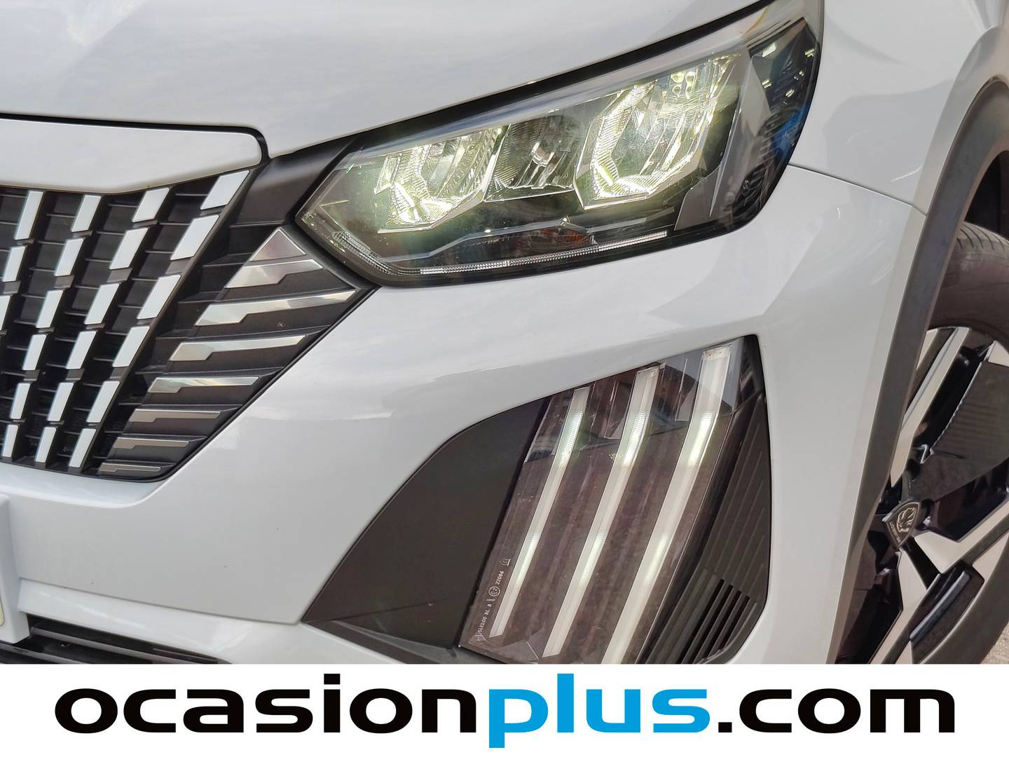 Extras del Peugeot 2008 Peugeot 2008 Allure Hybrid eDCS6 (145 CV)