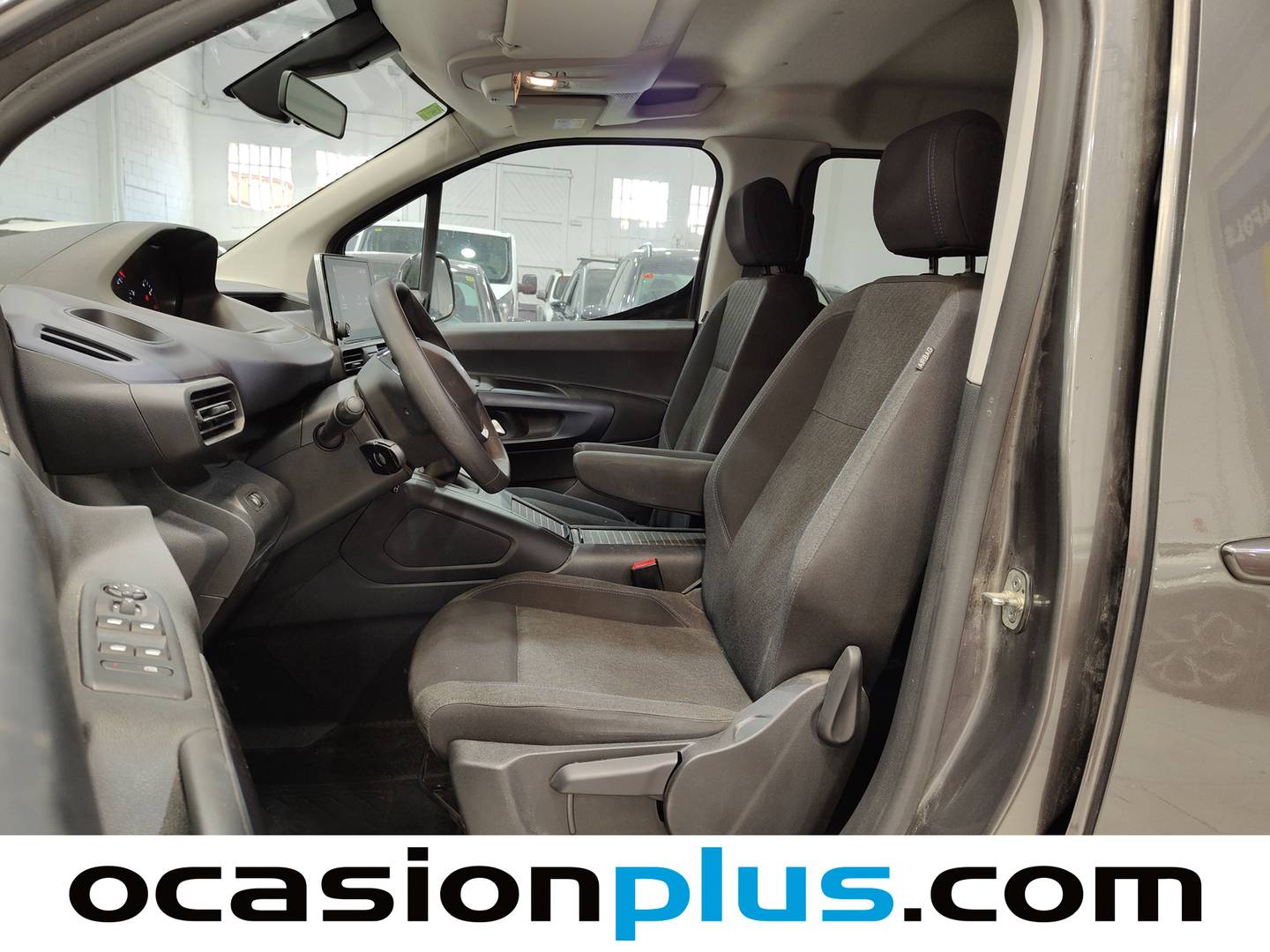 Foto asientos delanteros Peugeot Rifter Peugeot Rifter Allure Business Std. PureTech 110 S&S