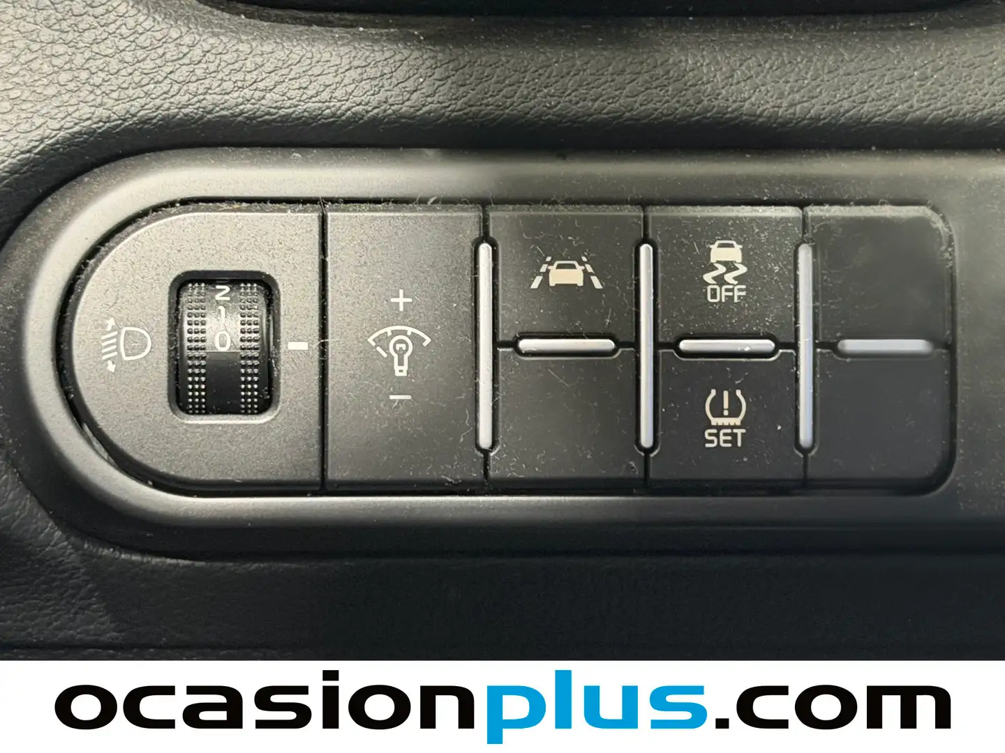 Foto KIA XCeed Kia XCeed 1.5 MHEV iMT Tech (160 CV)