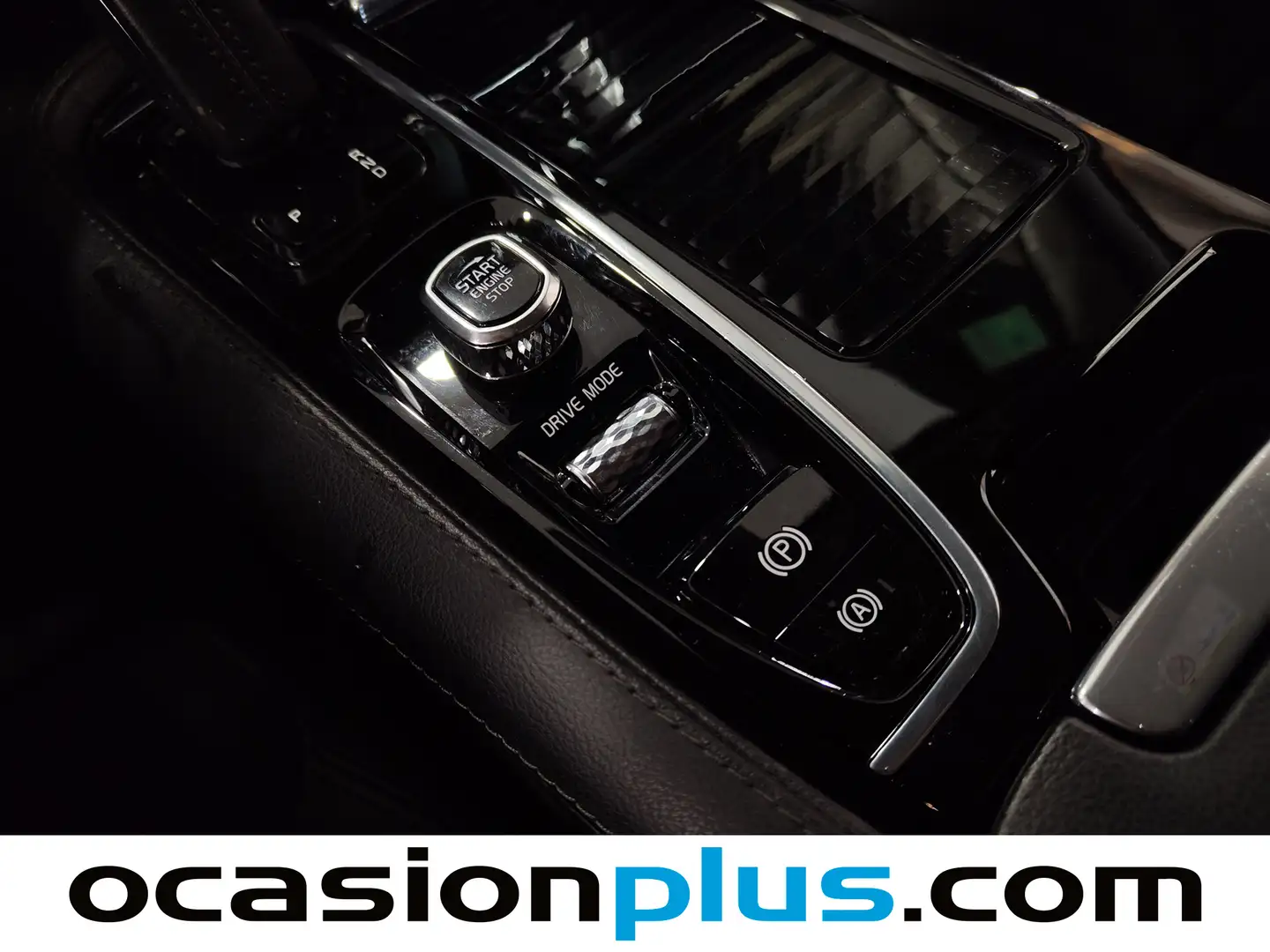 Foto Volvo V60 Volvo V60 T8 Business Plus AWD Auto (390 CV)