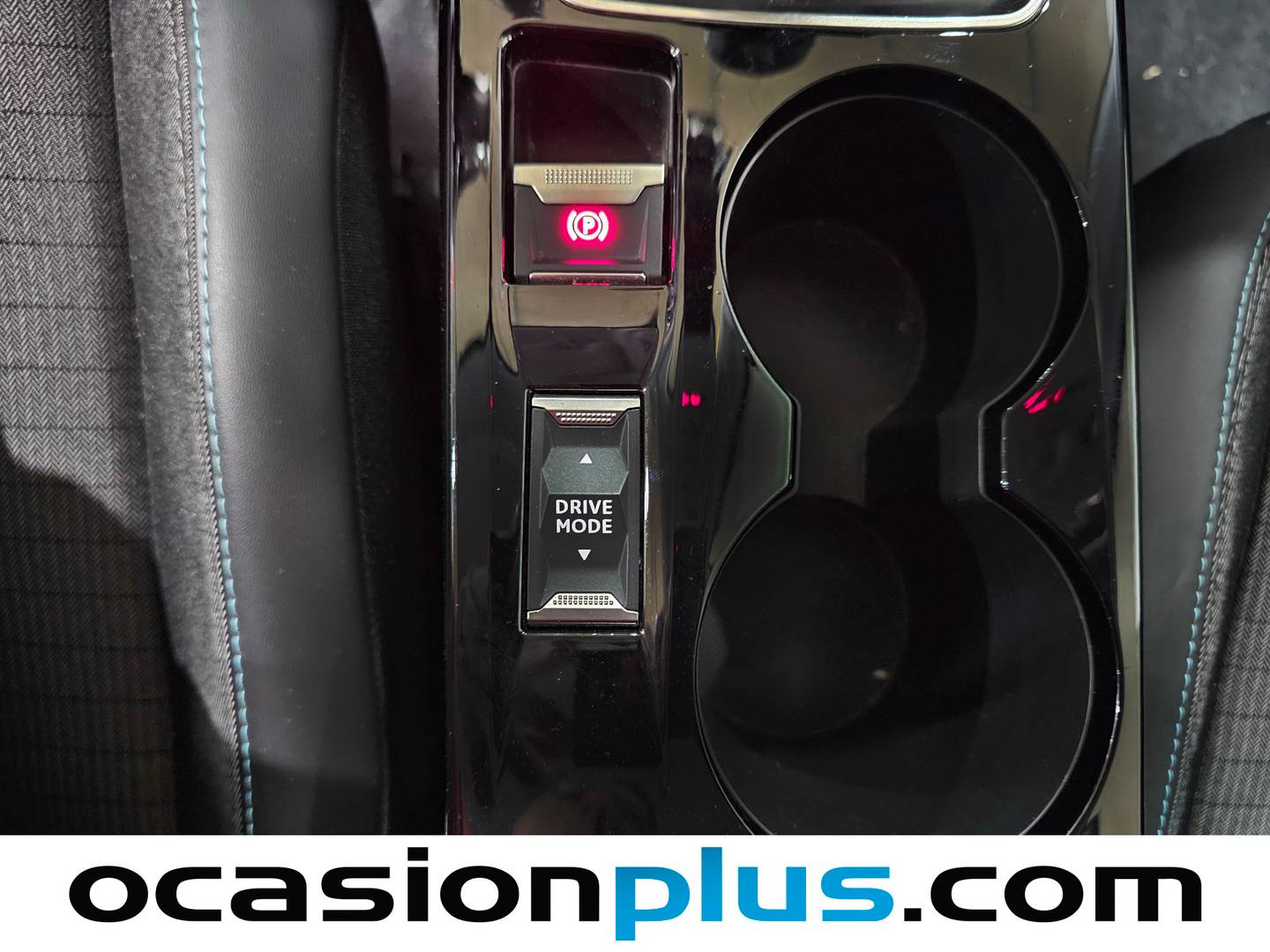 Foto Peugeot 208 Peugeot 208 BlueHDi 100 Allure (100 CV)