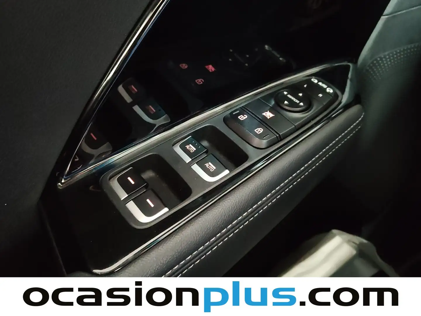 Foto KIA Niro Kia Niro 1.6 GDi HEV Híbrido Emotion (141 CV)