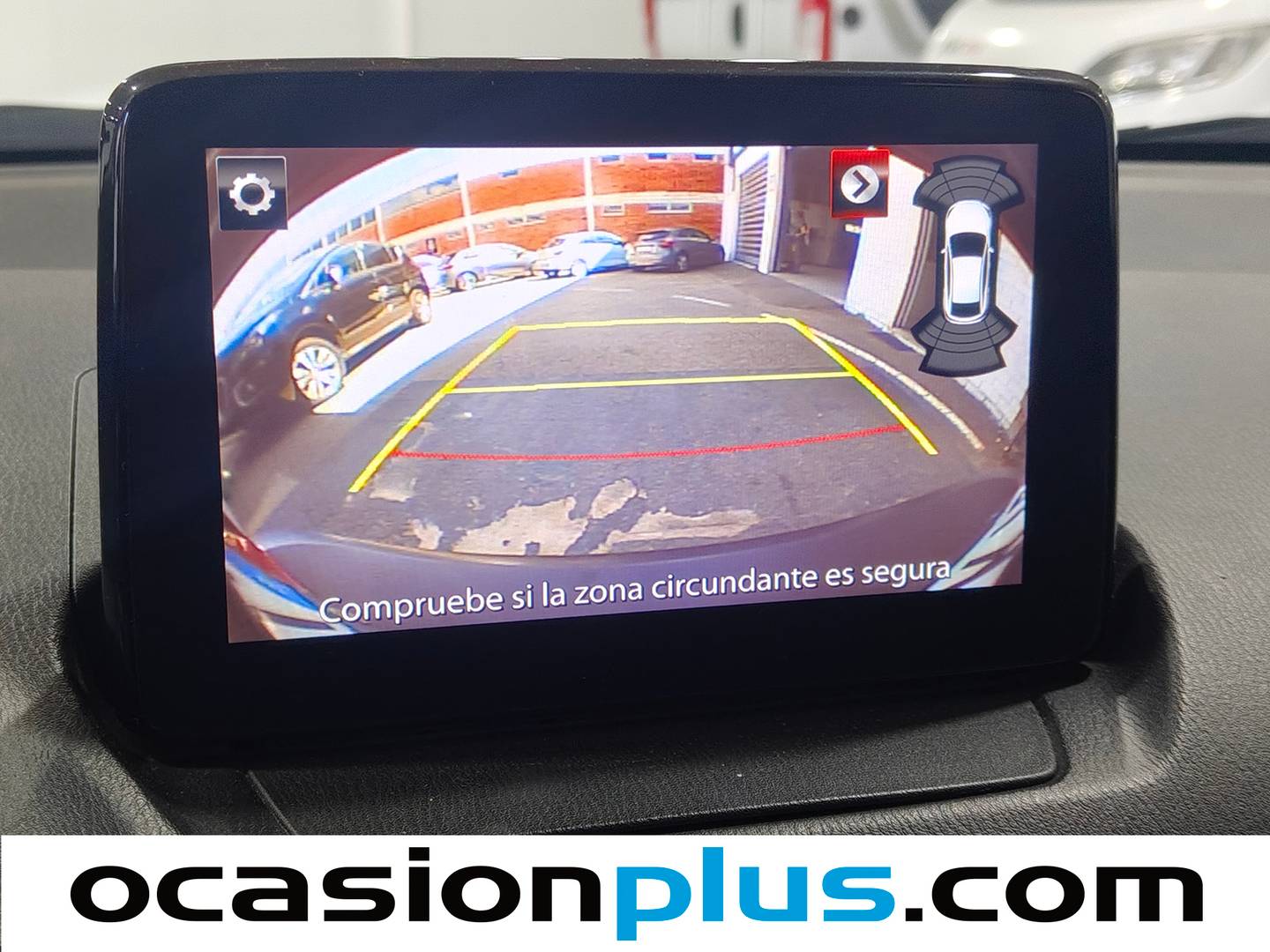 Equipamiento del Mazda CX-3 Mazda CX-3 2.0 G Zenith 2WD (121 CV)
