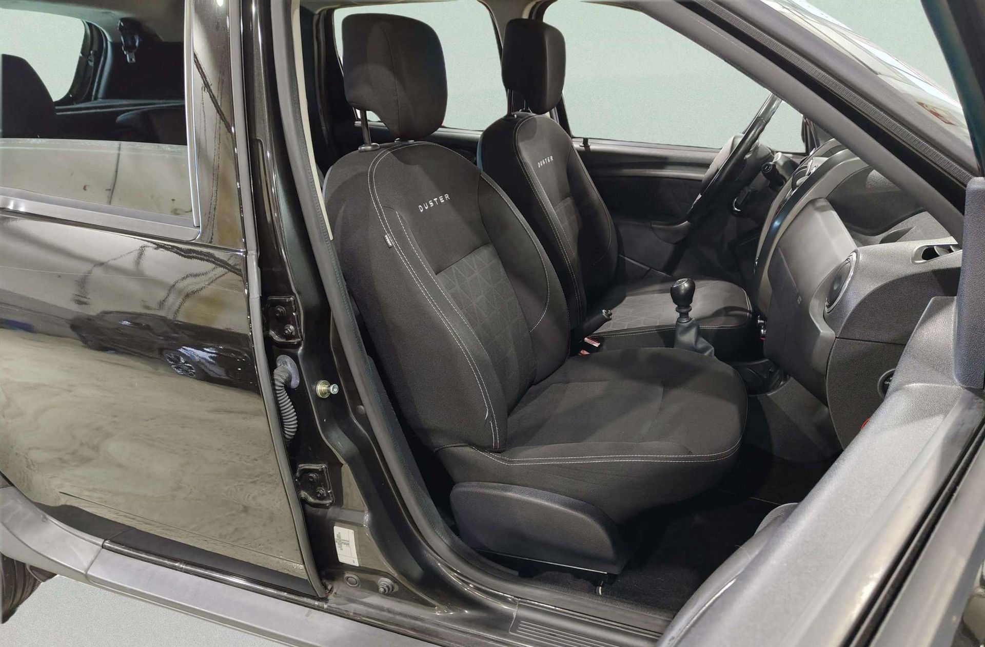 Dacia Duster Laureate TCe - foto 14