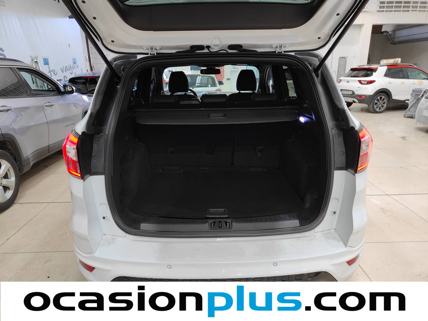 Fotos maletero Ford Kuga Ford Kuga 1.5 EcoBoost ST-Line 4x2 (150 CV)