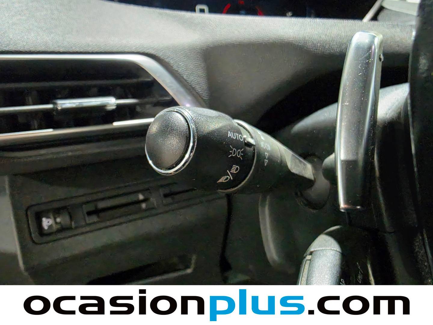 Acabados Peugeot 5008 Peugeot 5008 1.6L BlueHDi S&S Allure EAT6 (120 CV) 7 Plazas