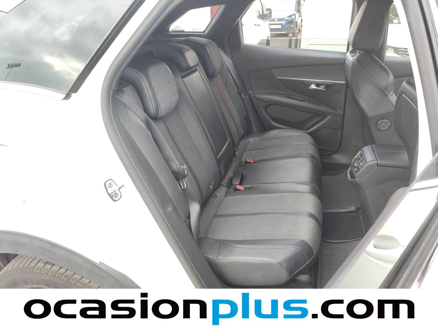 Foto Peugeot 3008 Peugeot 3008 BlueHDI 130 S&S GT Line (130 CV)