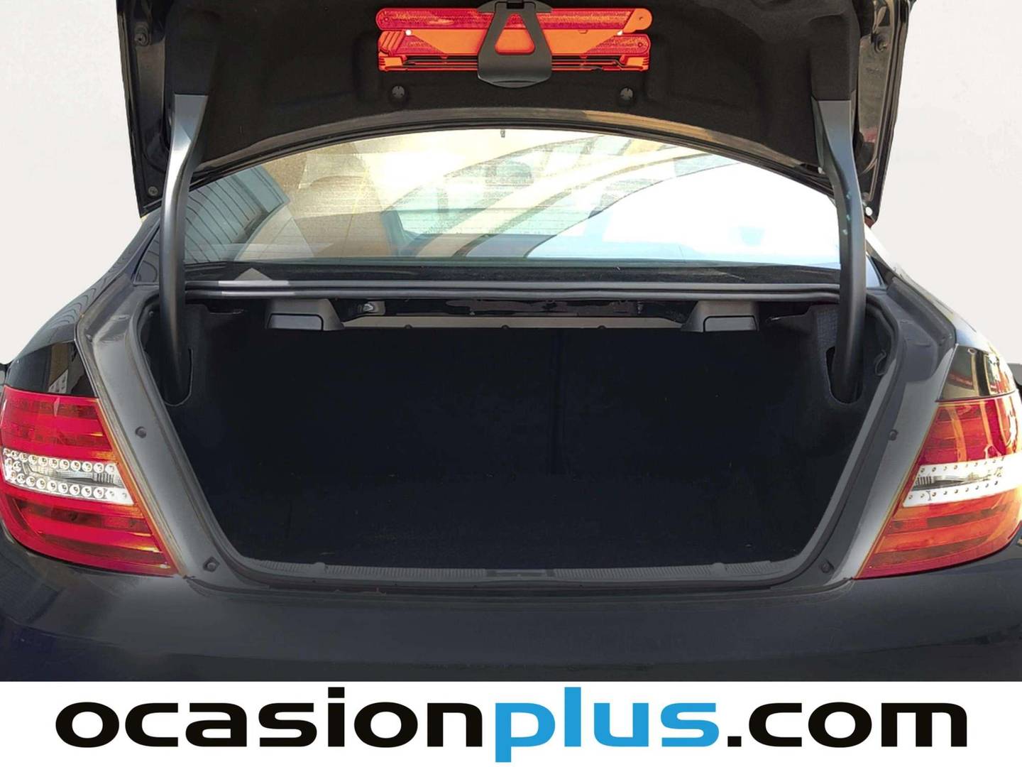 Foto asientos delanteros Mercedes Clase C Mercedes Clase C C Coupe 220 CDI Blue Efficiency (170 CV)