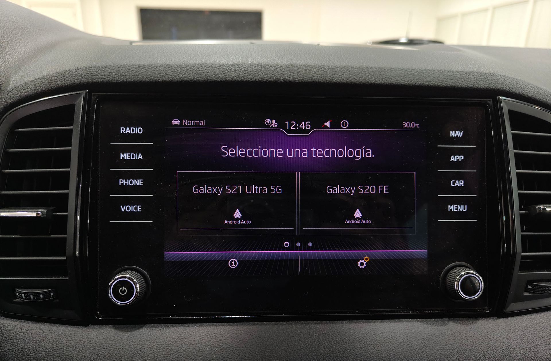 Škoda Karoq 2.0 TDI Sportline - foto 8