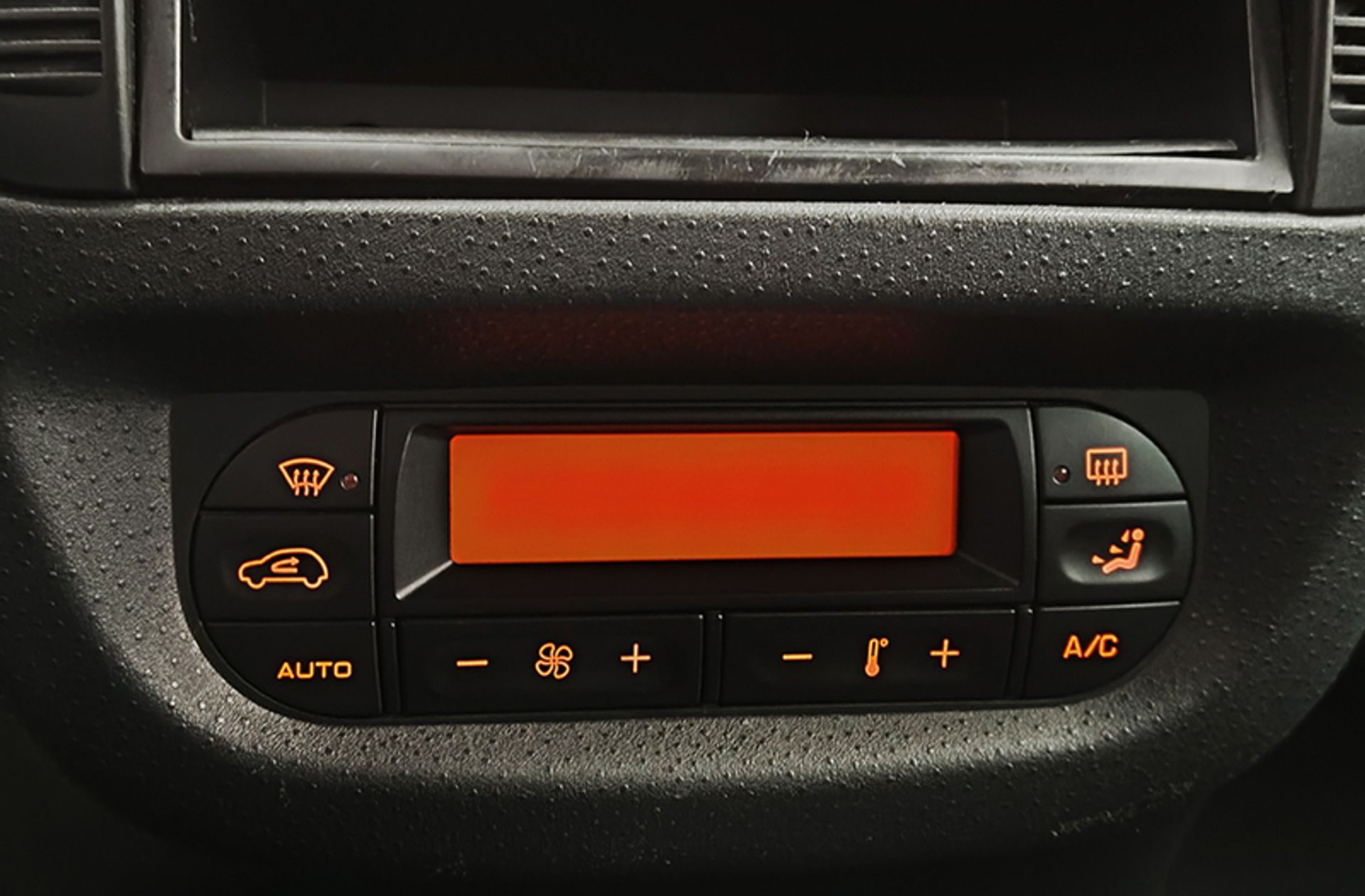 Citroën C2 1.4 HDi VTR - foto 25