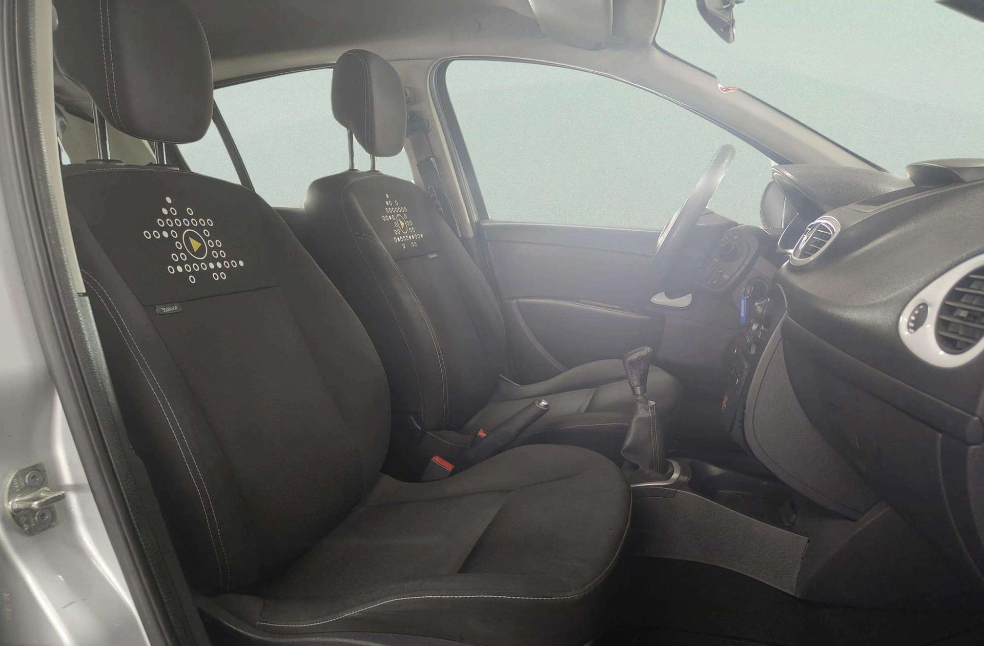 Renault Clio dCi 75 Yahoo! eco2 - foto 13