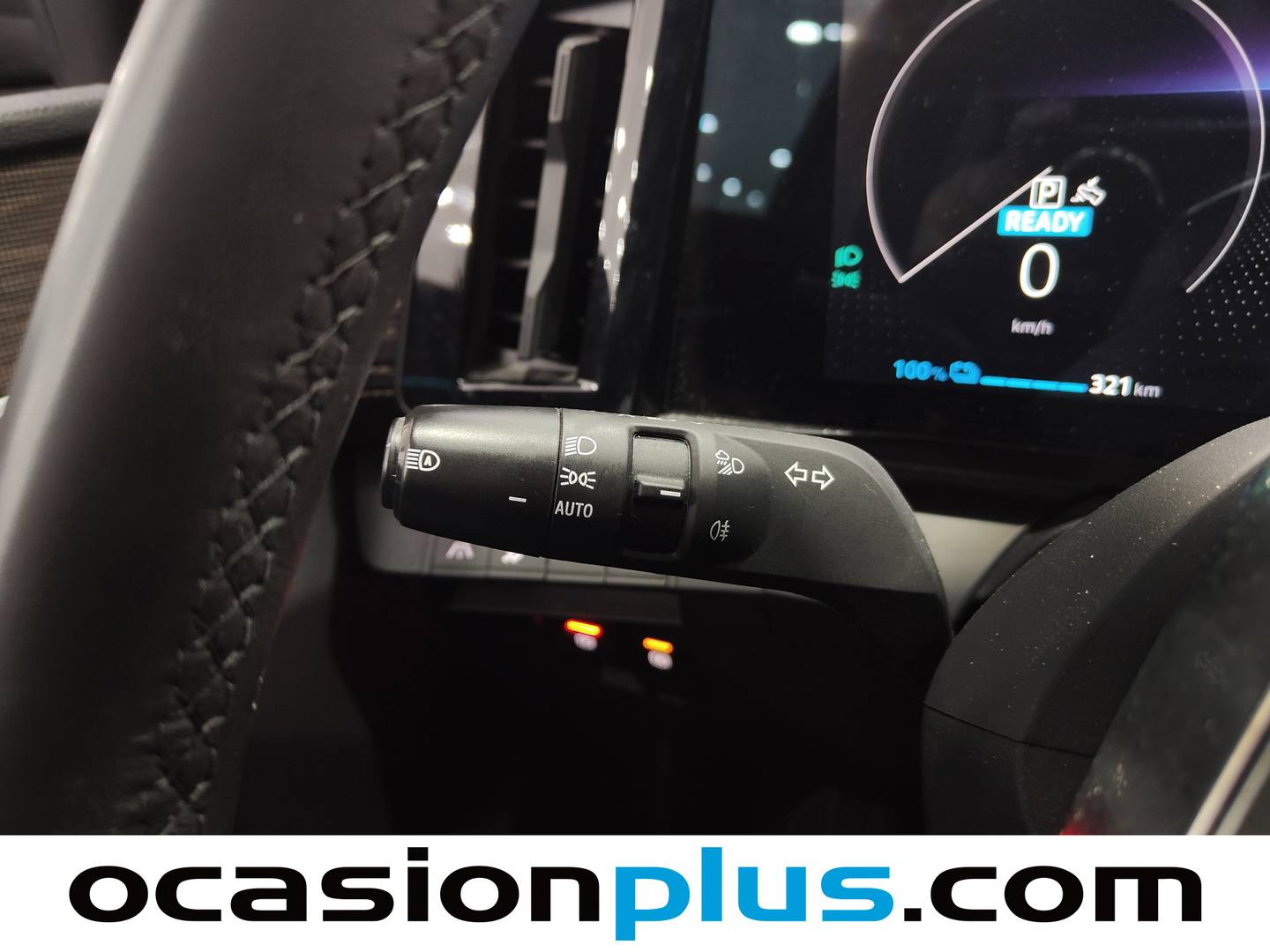 Foto Renault Megane E-Tech Renault Megane Iconic E-Tech Híbrido EV60 Super Charge (218 CV)