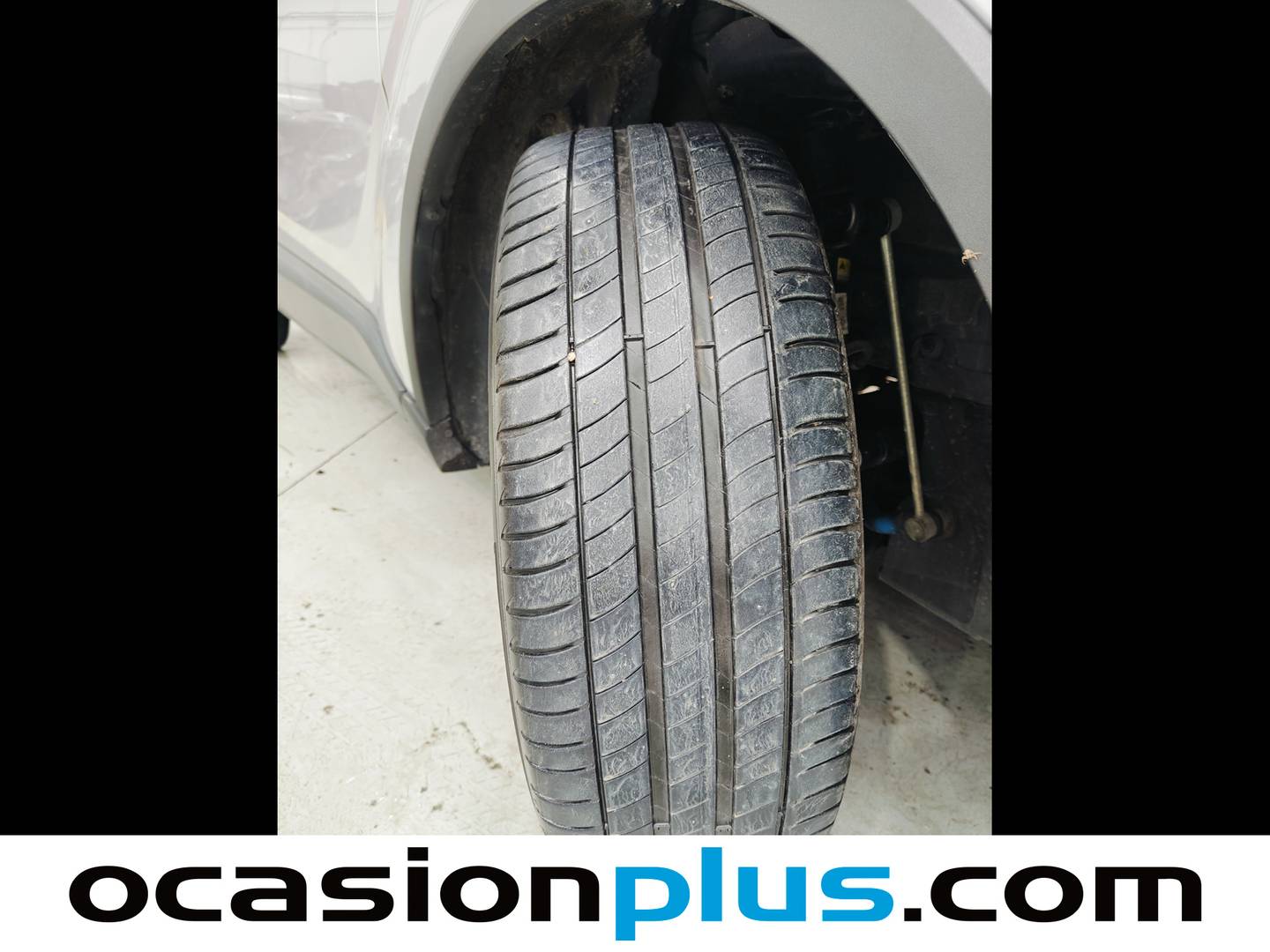 Foto Toyota C-HR Toyota C-HR 1.8 125H Advance (122 CV)