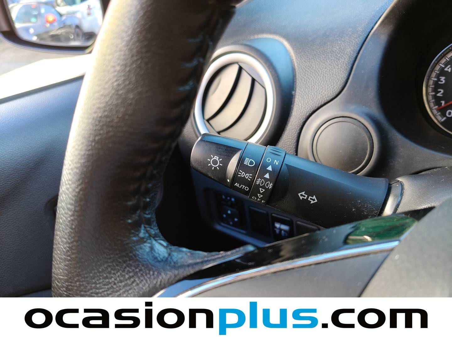 Extras y acabados del Mitsubishi Space Star Mitsubishi Space Star 120 MPI Motion (71 CV)