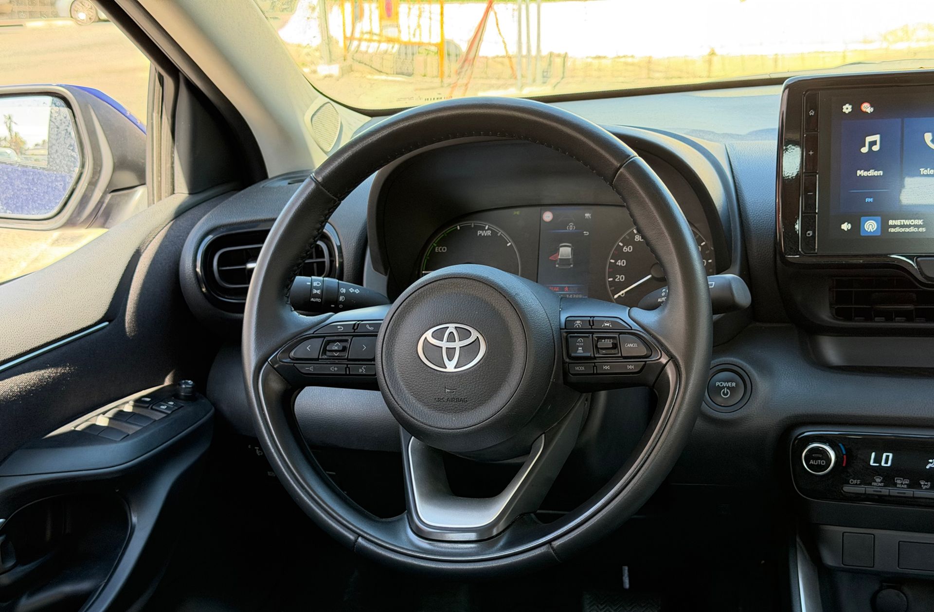 Toyota Yaris 120H Active Plus - foto 19