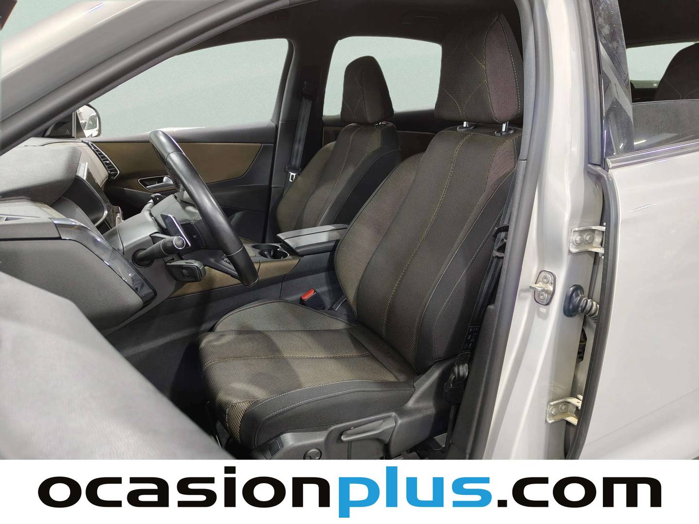 Foto DS DS 7 Crossback DS DS7 Crossback BlueHDi 130 DE Bastille + AT  (130 CV)