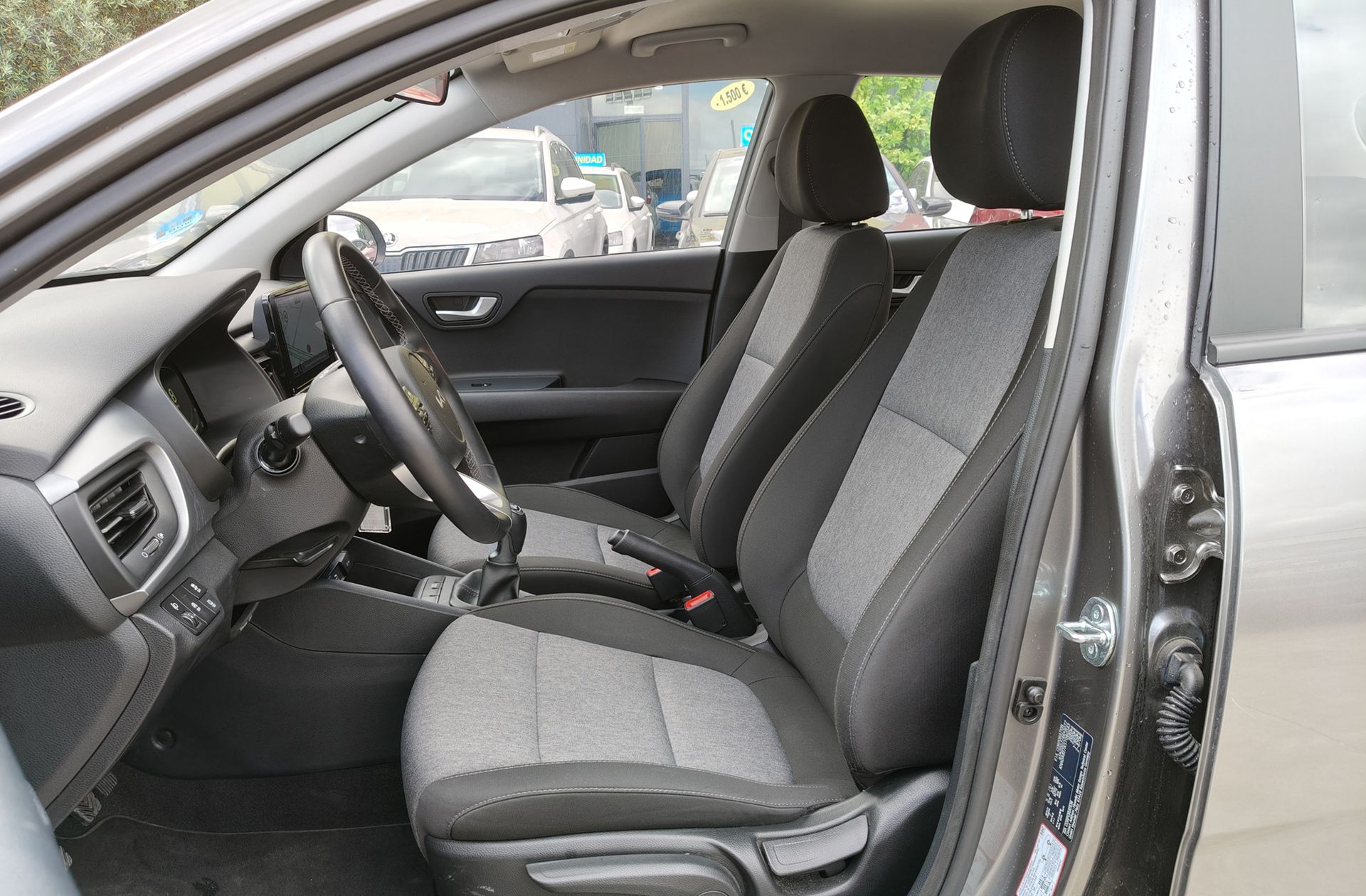 Kia Stonic 1.0 T-GDi MHEV Concept - foto 10