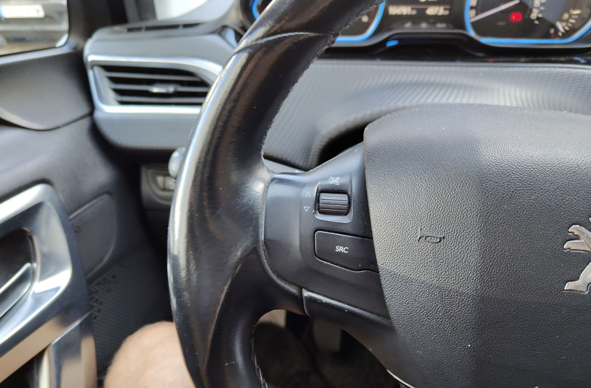 Peugeot 2008 e-HDI 92 Allure - foto 22
