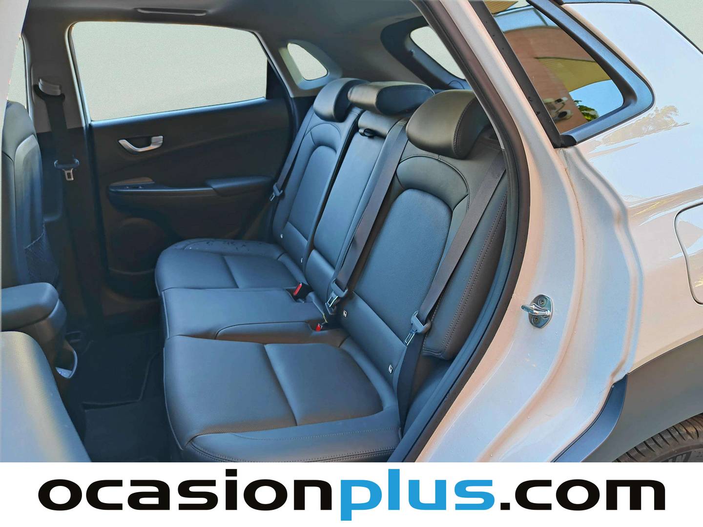 Foto asientos traseros Hyundai Kona Hyundai Kona 1.6 GDI HEV Style Sky DCT (141 CV)