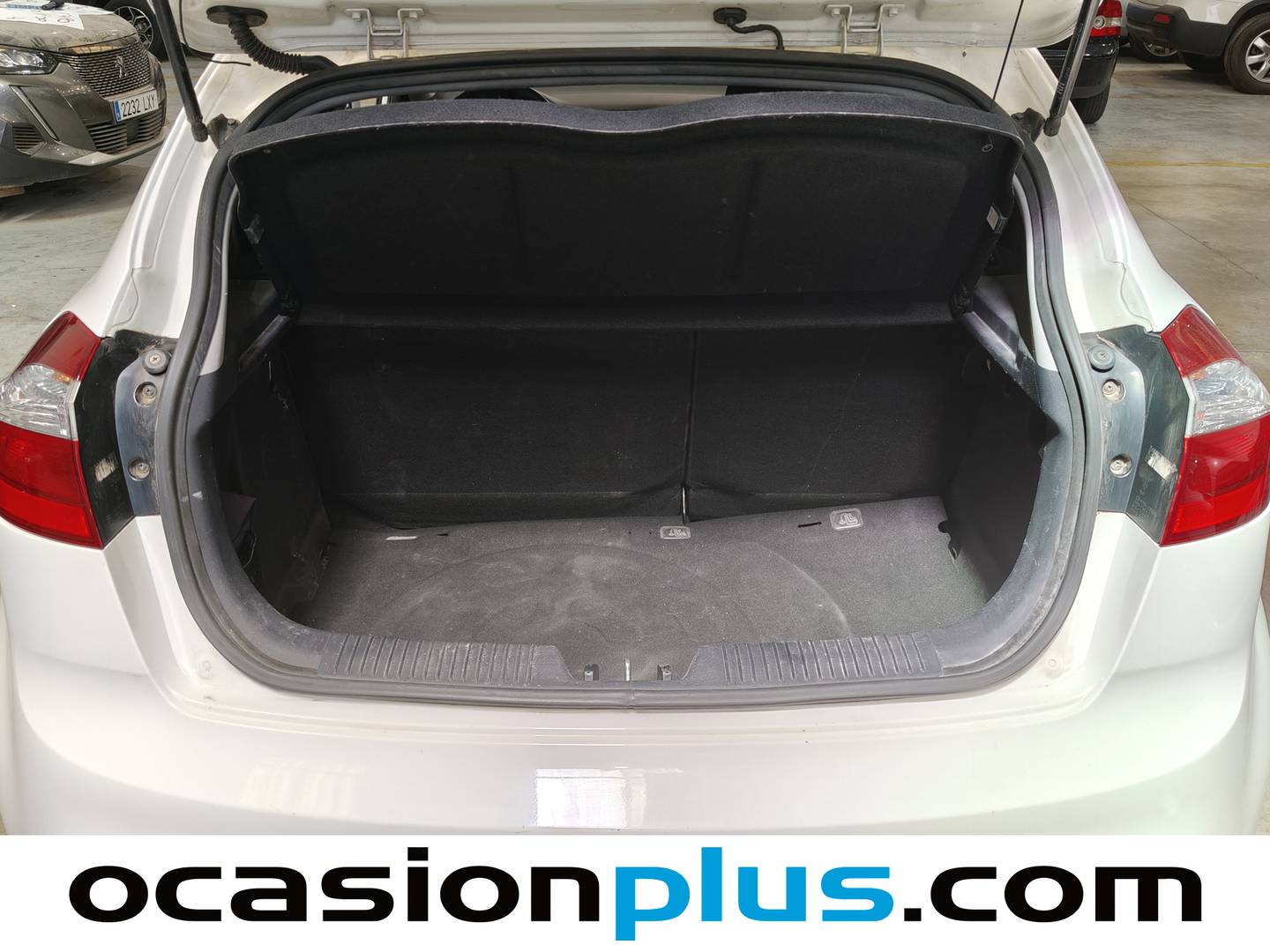 Foto asientos traseros KIA Rio KIA Rio 1.2 CVVT Concept (85 CV)
