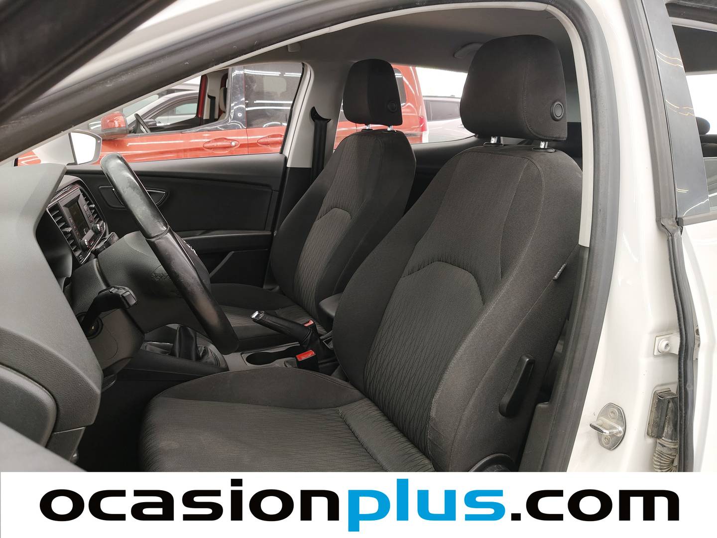 Foto asientos delanteros Seat León Seat León 1.2 TSI S&S Style (110 CV)
