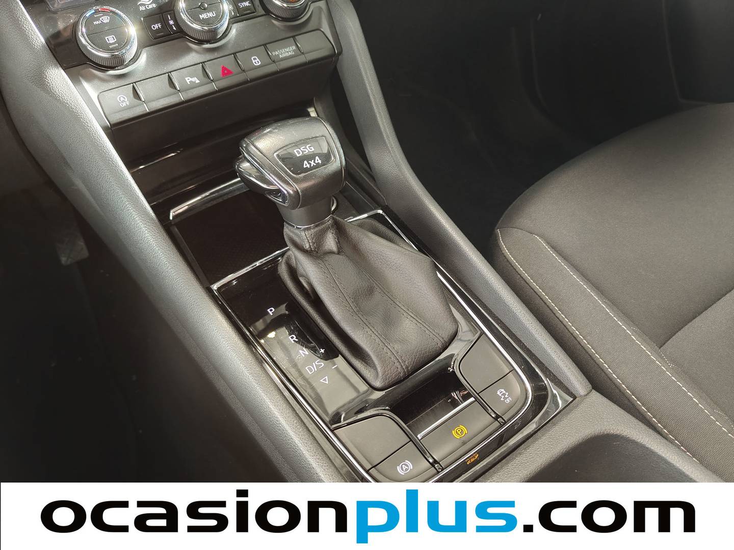 Foto Skoda Karoq Skoda Karoq 2.0 TDI Ambition 4X4 DSG (150 CV)