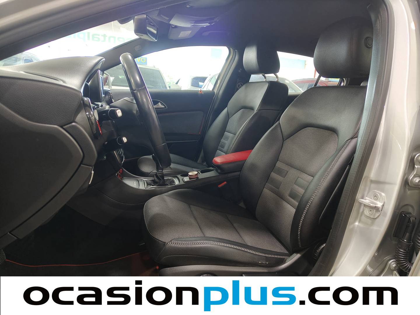 Foto asientos delanteros Mercedes GLA Mercedes GLA GLA 180 CDI (109 CV)
