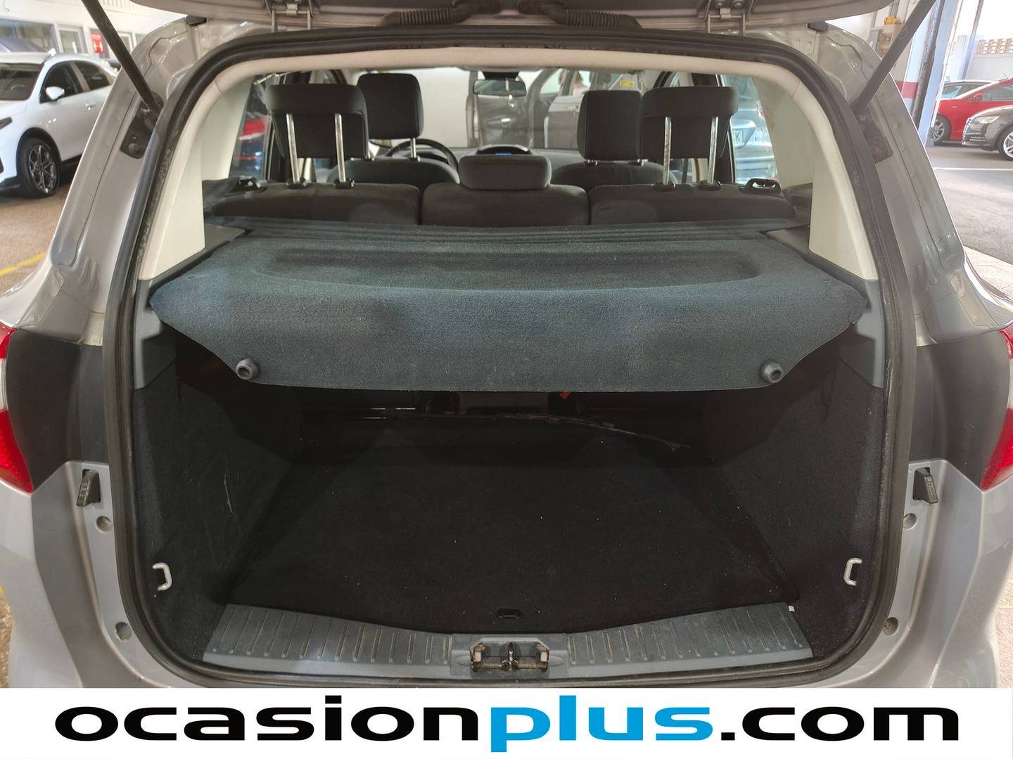 Fotos maletero Ford C-Max Ford C-Max 1.6 TDCI Trend (115 CV)