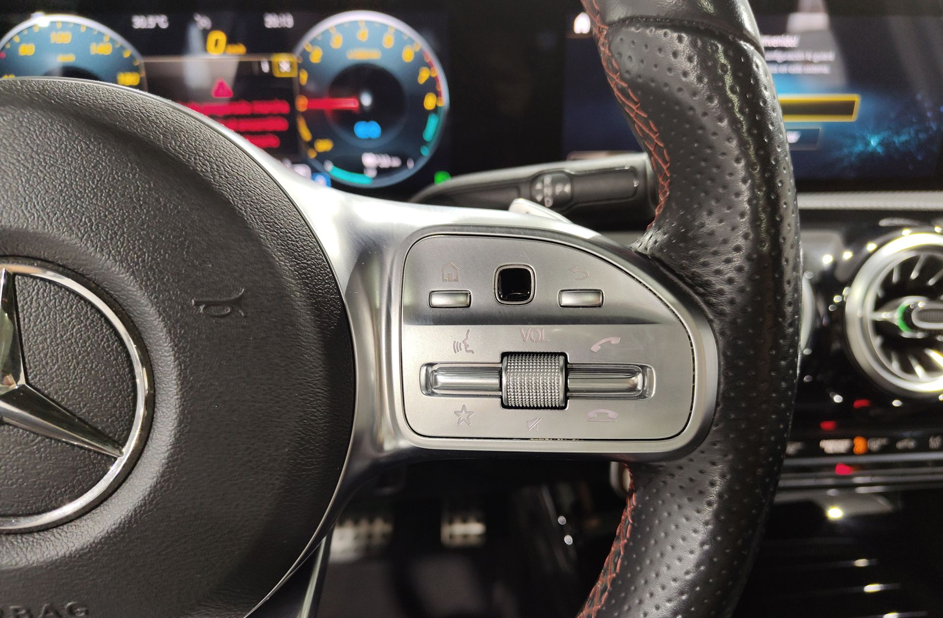 Mercedes-Benz Clase A 250 e Pack AMG - foto 33