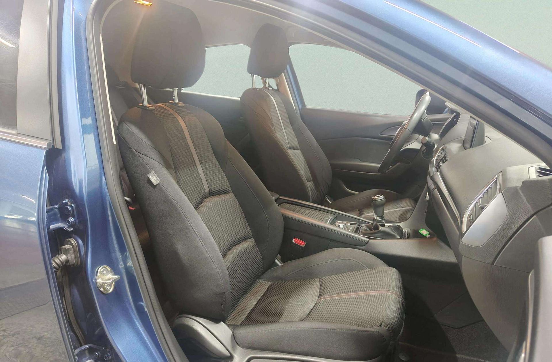 Mazda Mazda3 2.0 GE Luxury+Navegador - foto 20