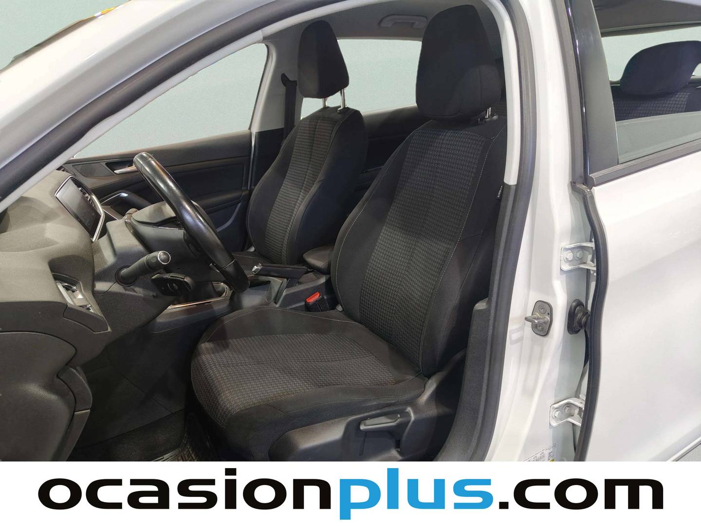 Foto asientos delanteros Peugeot 308 Peugeot 308 5p Active 1.2 PureTech (110CV) S&S
