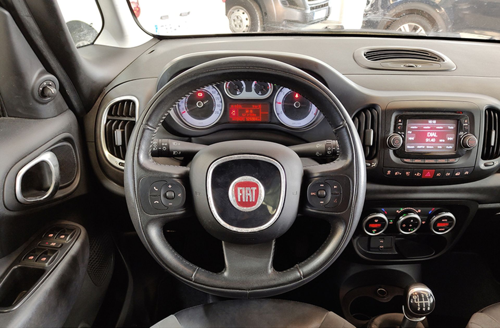 Fiat 500L 1.6 16v MultiJet II Living 7 plazas - foto 20