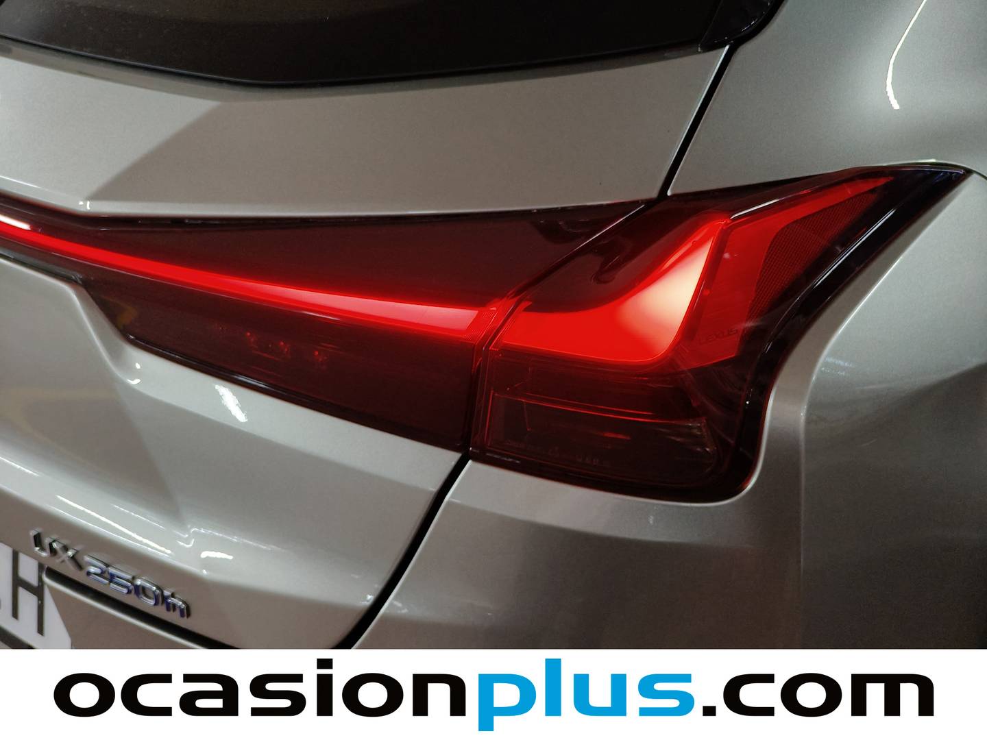 Extras del Lexus UX Lexus UX 250h Business 2WD (184 CV)