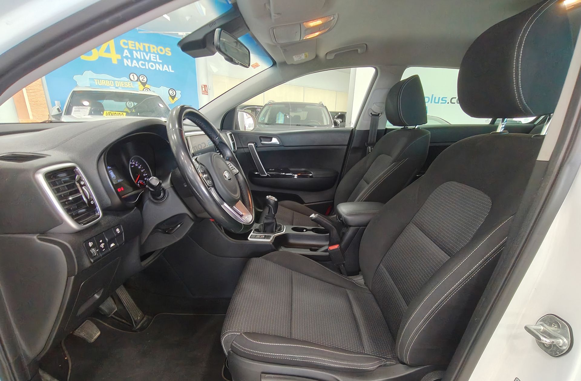 Kia Sportage 1.6 MHEV Black Edition - foto 11