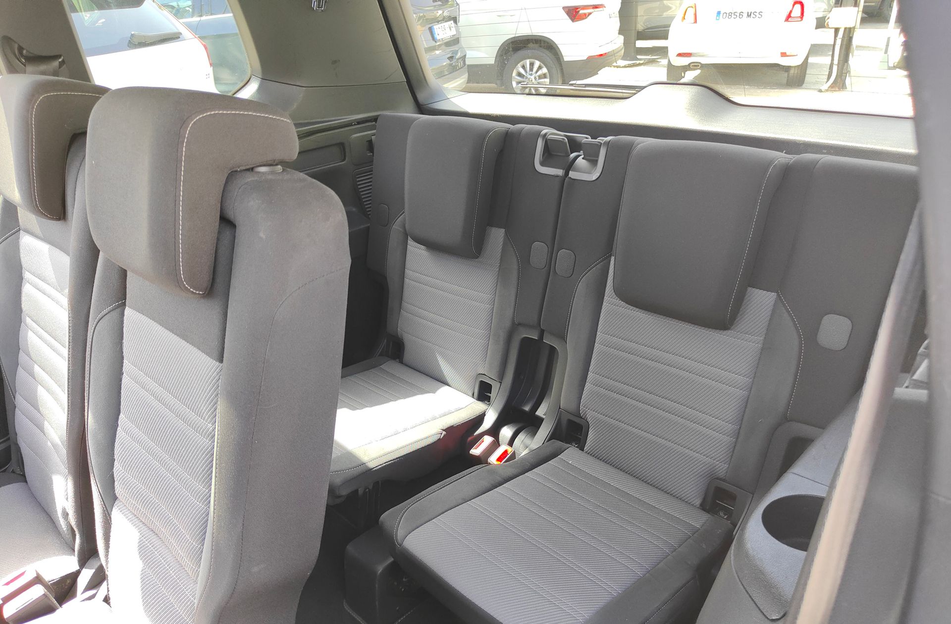 Volkswagen Touran Sport 2.0 TDI DSG R-Line - foto 14
