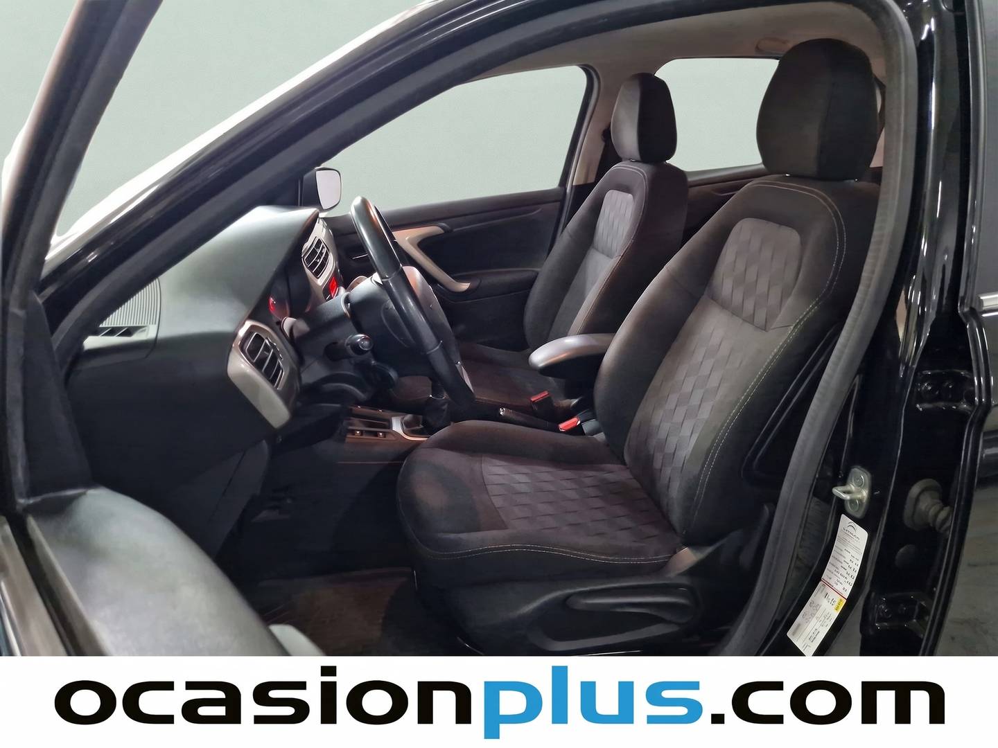 Foto asientos delanteros Citroën C-Elysée Citroën C-Elysee BlueHDi 100 Exclusive (100 CV)