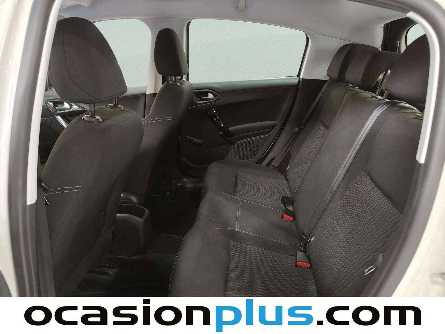 Foto asientos traseros Peugeot 208 Peugeot 208 1.2 PureTech Active (82 CV)