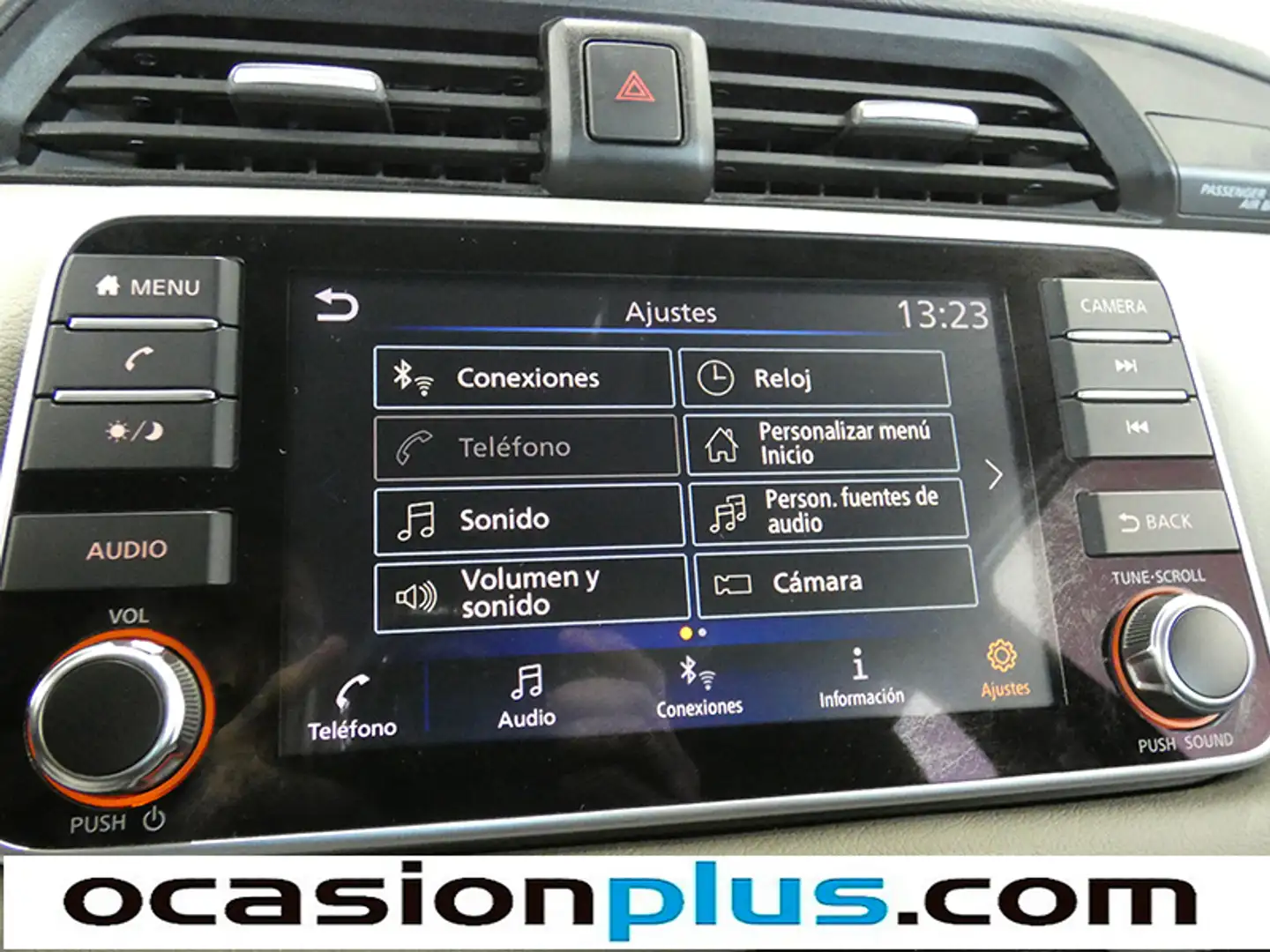 Foto Nissan Micra Nissan Micra IG-T N-Design Black (92CV)