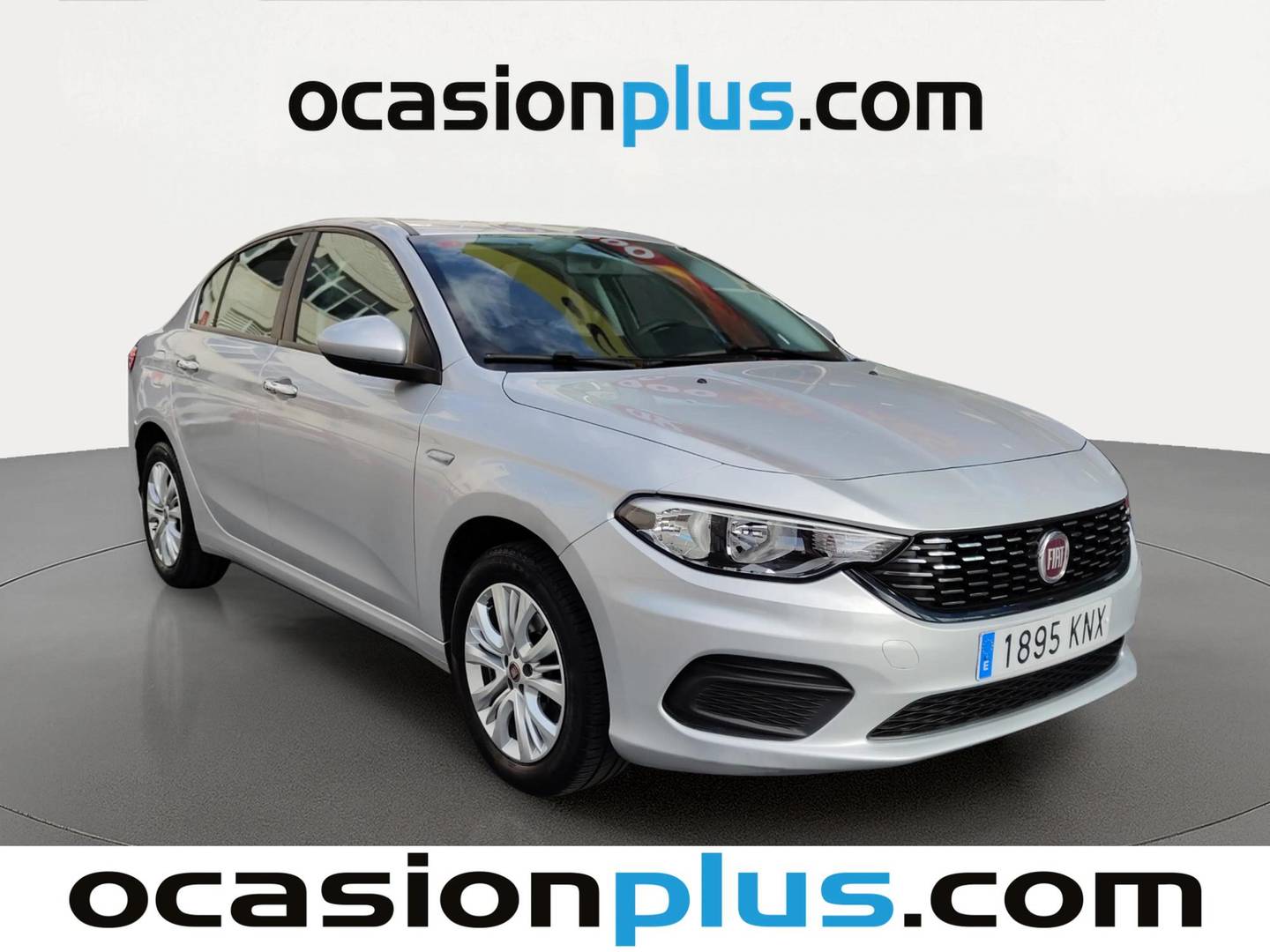 Foto delantera Fiat Tipo Fiat Tipo 1.4 16v Easy (95 CV) derecha